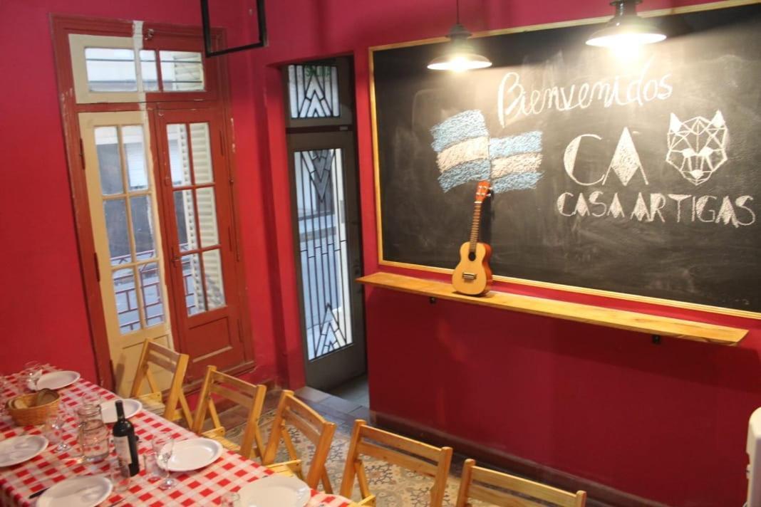 Casa Artigas Hostel コルドバ エクステリア 写真