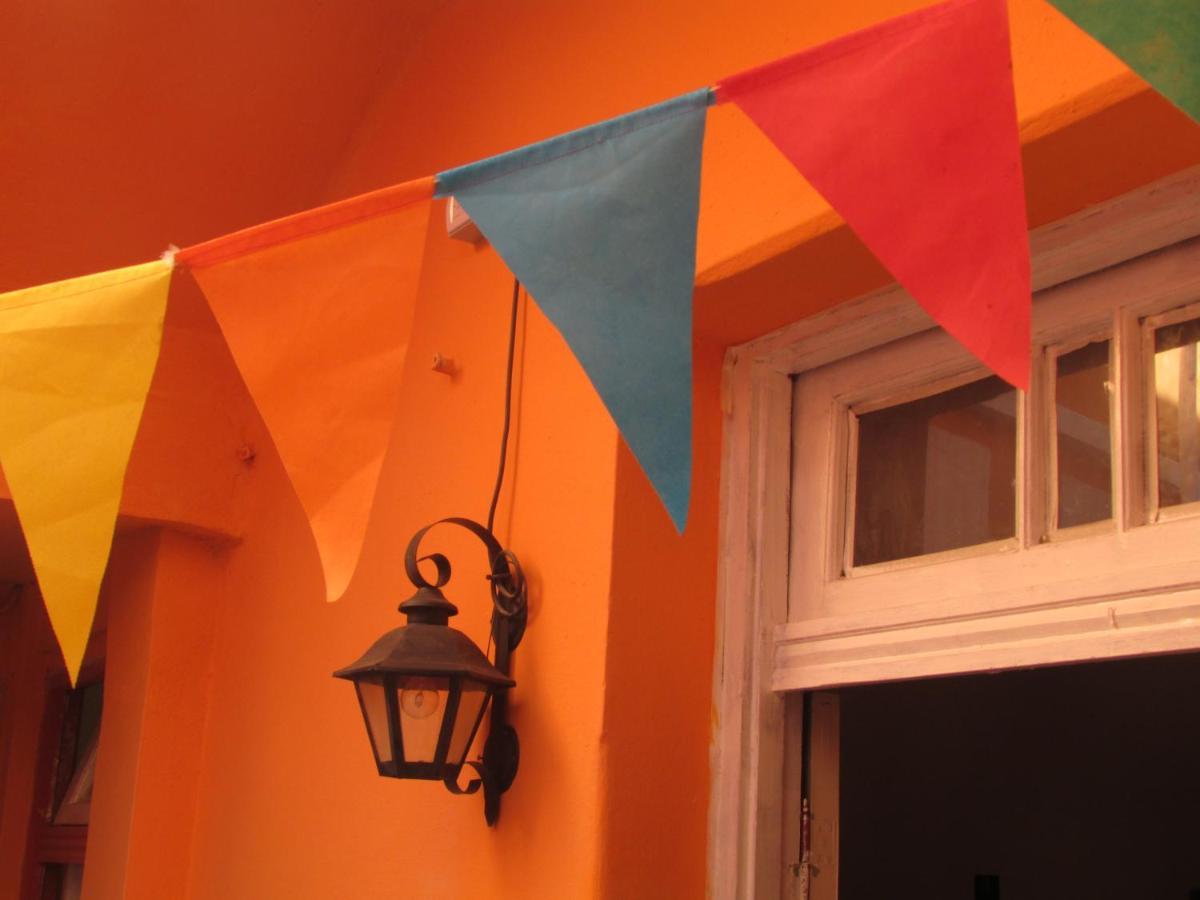 Casa Artigas Hostel コルドバ エクステリア 写真