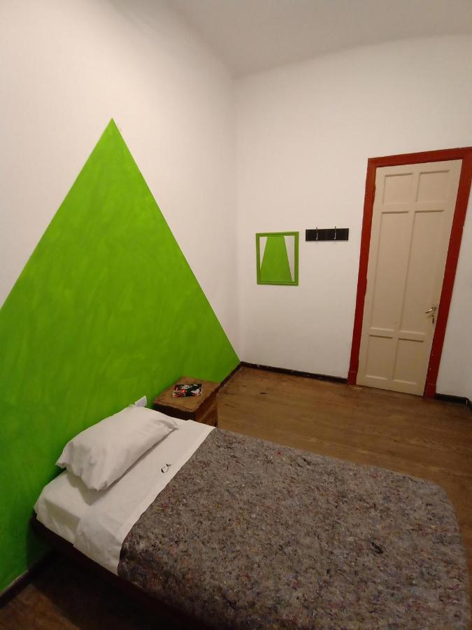 Casa Artigas Hostel コルドバ エクステリア 写真