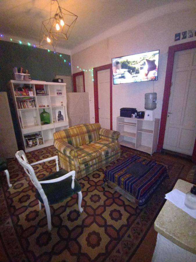 Casa Artigas Hostel コルドバ エクステリア 写真