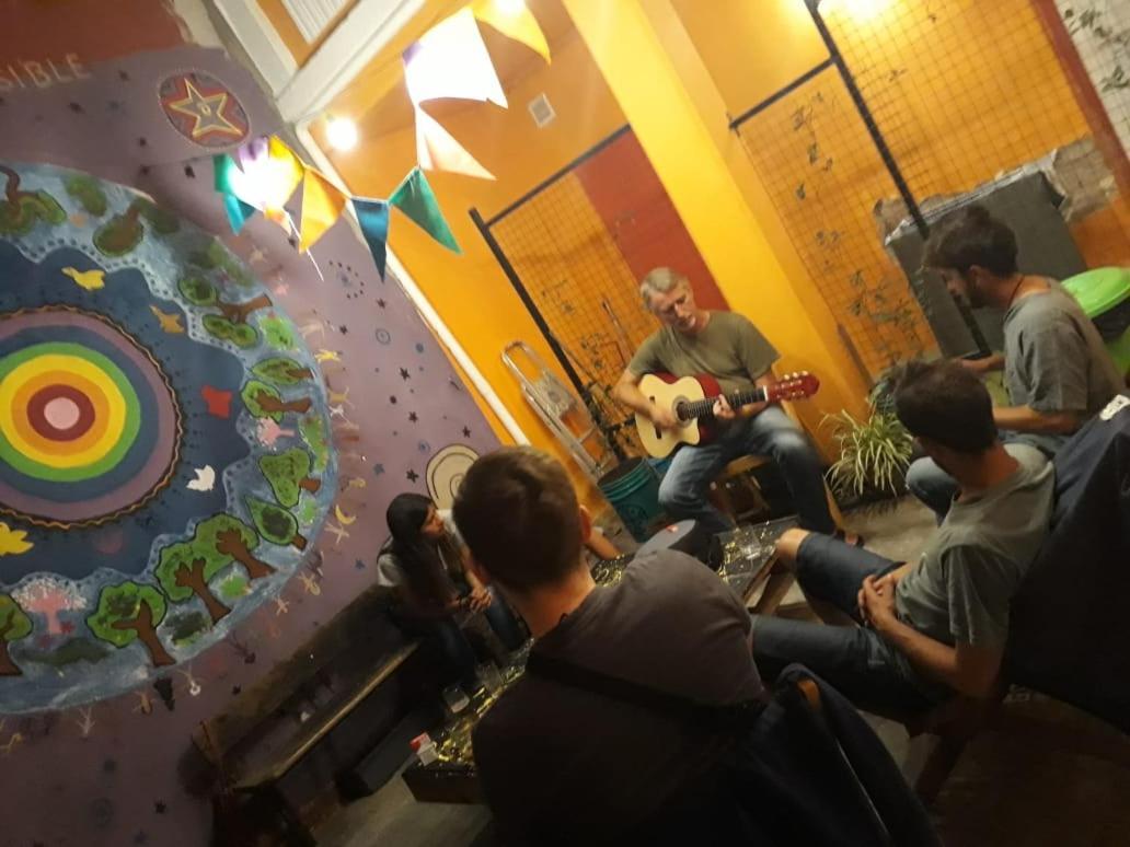 Casa Artigas Hostel コルドバ エクステリア 写真